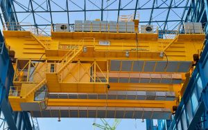 overhead bridge crane vs gantry crane