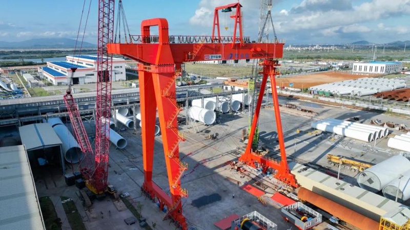 What is a gantry crane used for?