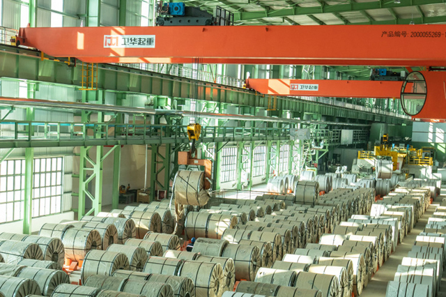 Robust 30-Ton Overhead Crane for Heavy-Duty Industrial