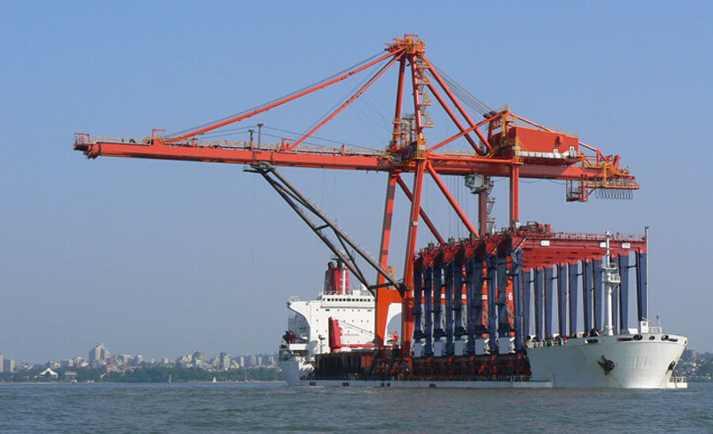 container spreaders