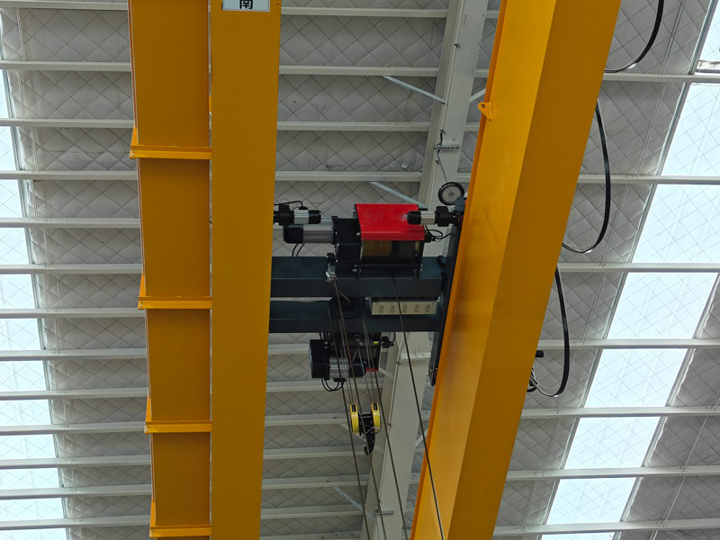 Double Girder Overhead Crane with Electric Hoist